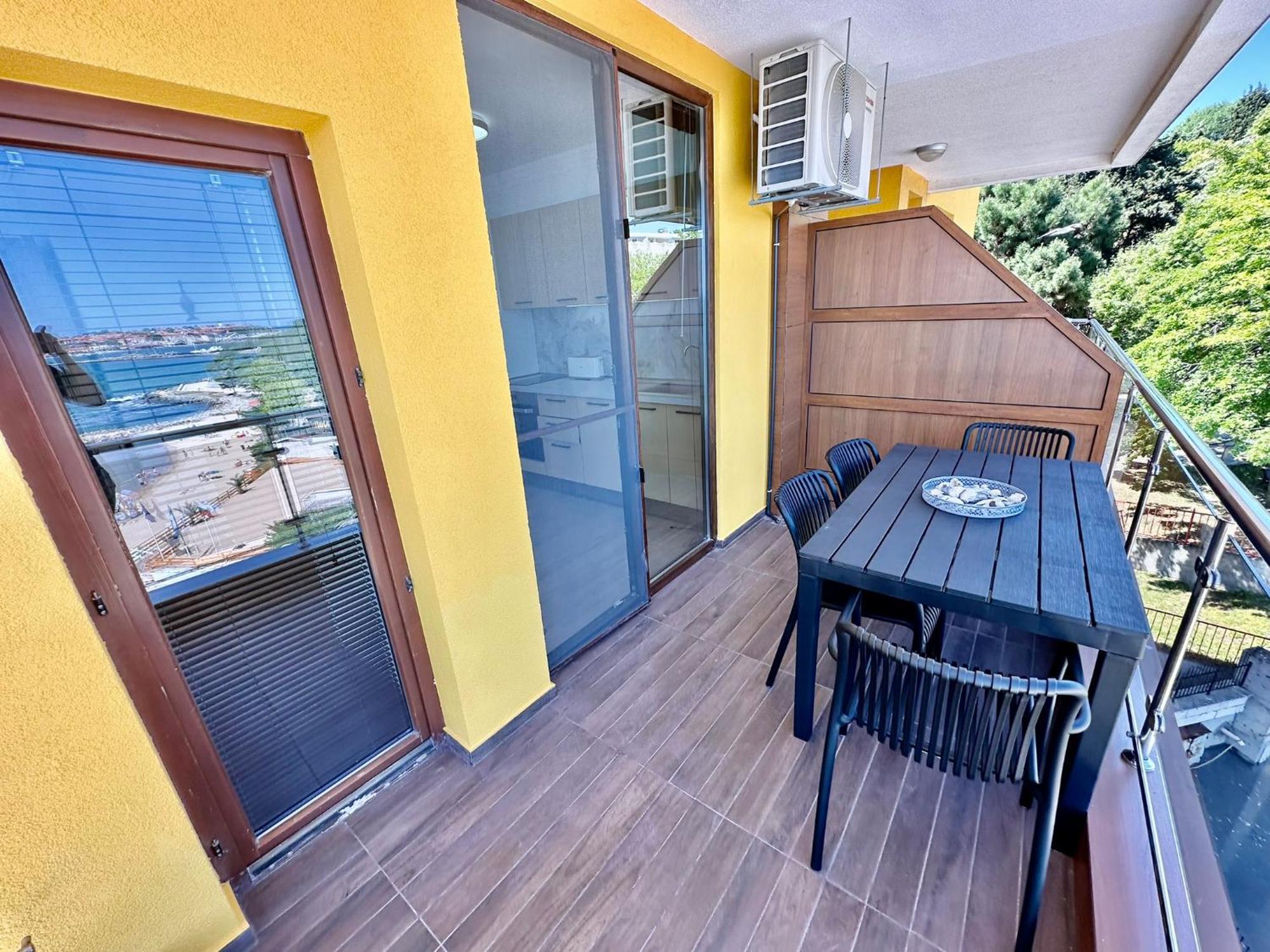Apartment Complex Mirage Of Nessebar Bagian luar foto